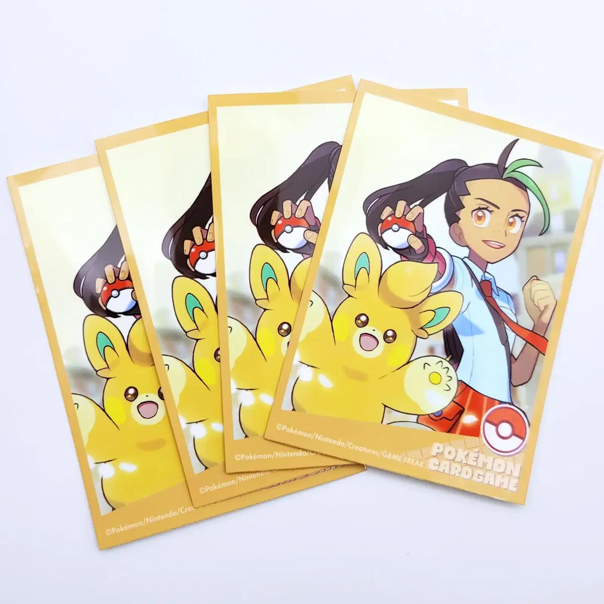 [New] Pokemon Card Sleeve (Square)