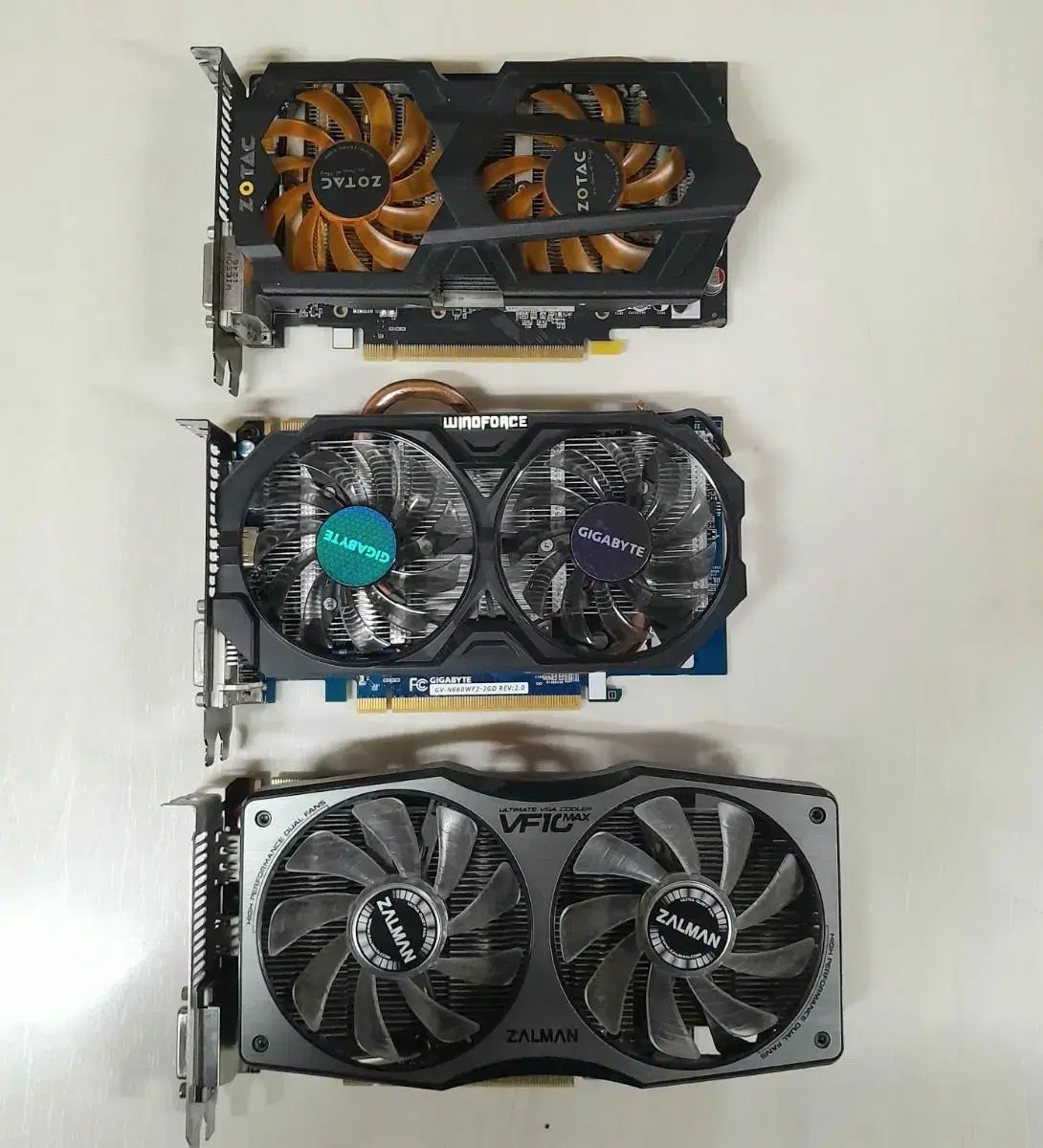 컴퓨터 그래픽카드 GTX 660 2GB 2팬 (기가/조텍/잘만 각개당)