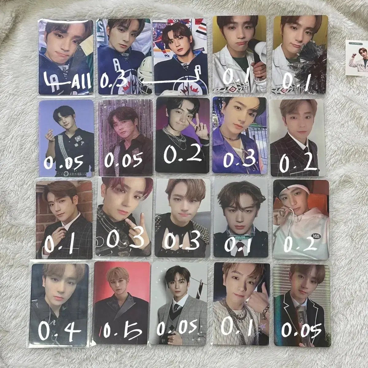 The Boyz hyunjae photocard wts alpo unreleased photocard seasons greetings kaycon