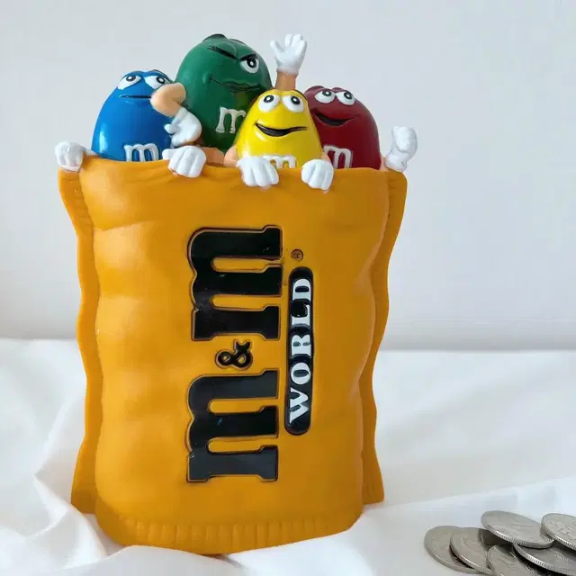 m&m's 피규어 저금통