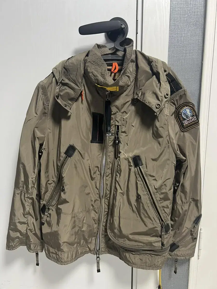 Parajumpers Fire (negotiable)