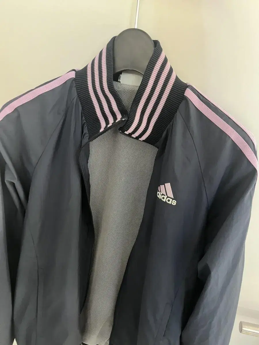 >>Reduced Price<<Adidas Captain Pink Navy Blue Pink Stripe Jersey Windbreaker Vintage