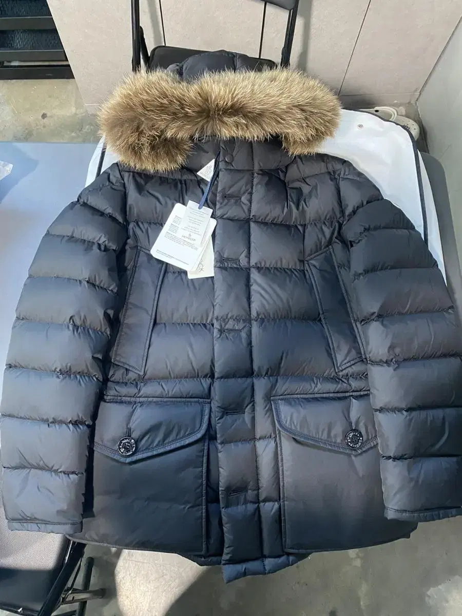 (new) Moncler New Cluny size 3