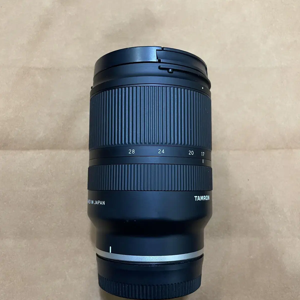 탐론 17-28mm F/2.8 Di III RXD 소니마운트