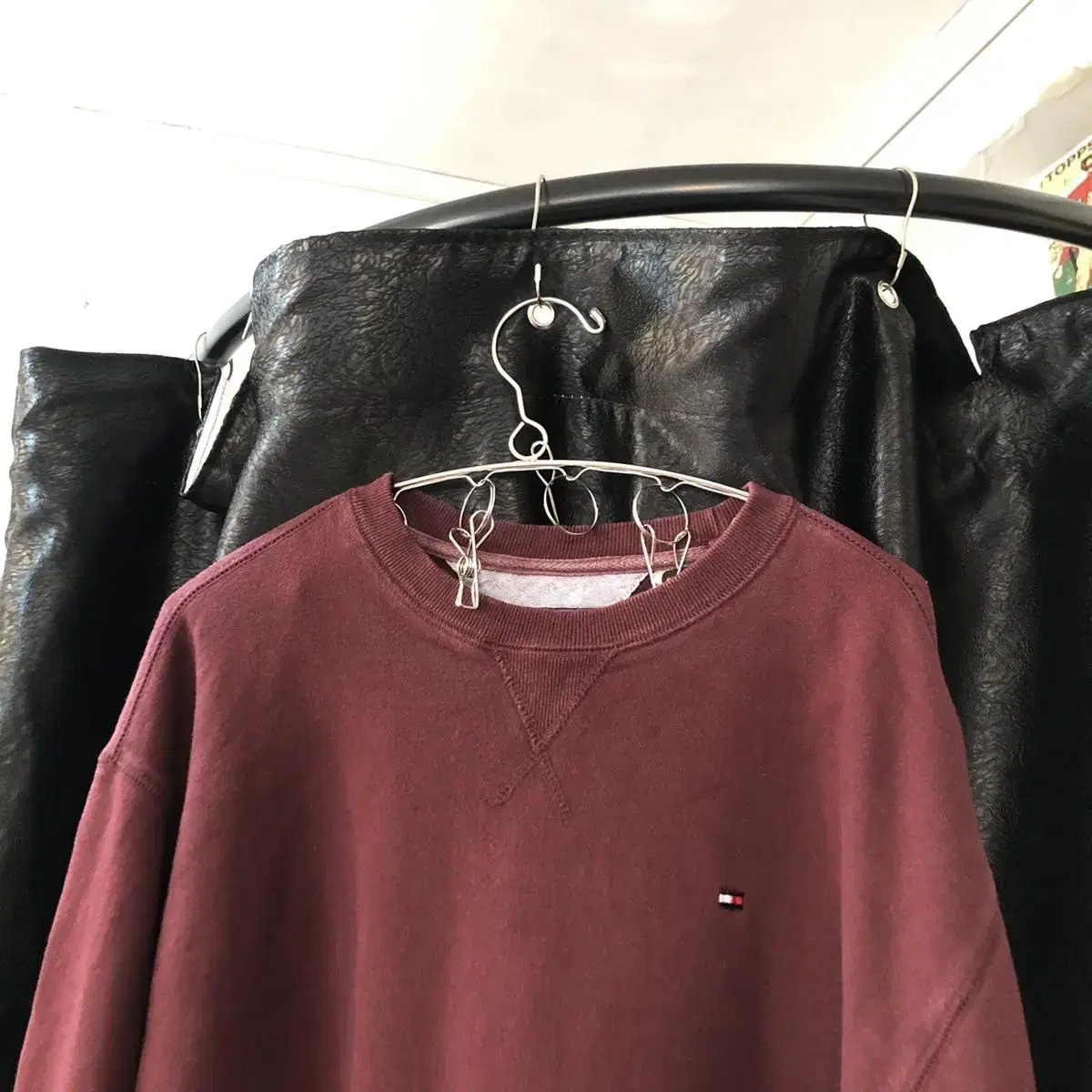 Vintage Tommy hilfiger burgundy mtm