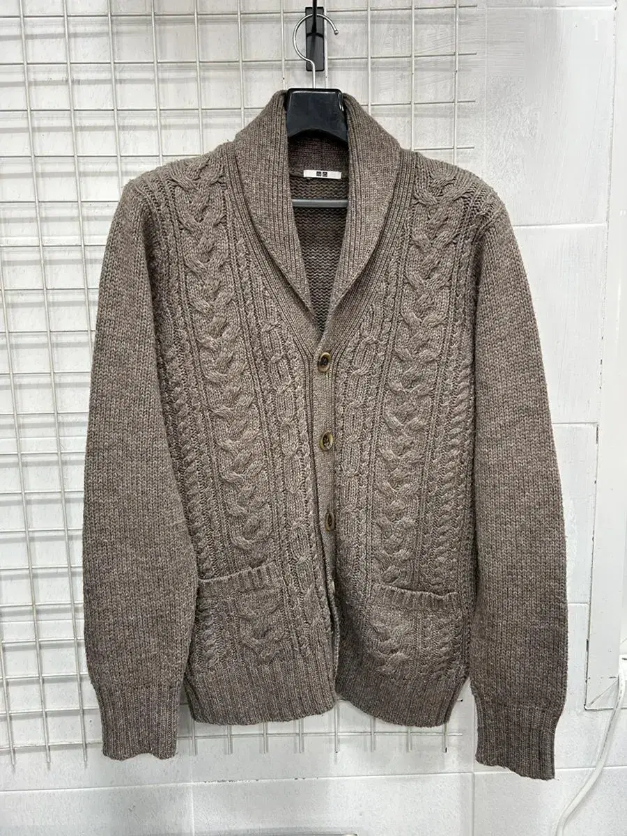 [UNIQLO] Men's Wool Cable Cowichan Cardigan L