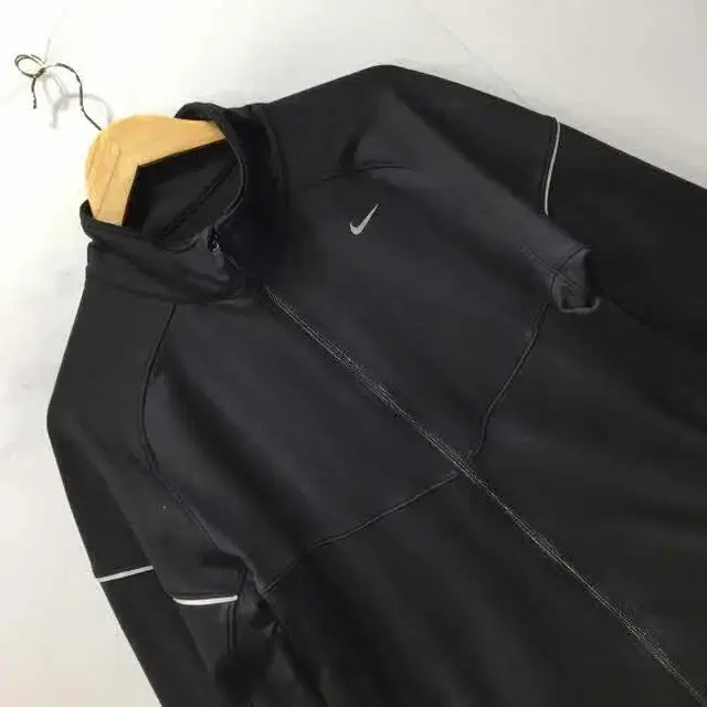 Z3516 나이키 스우시 트레이닝복 집업자켓 (남105) NIKE