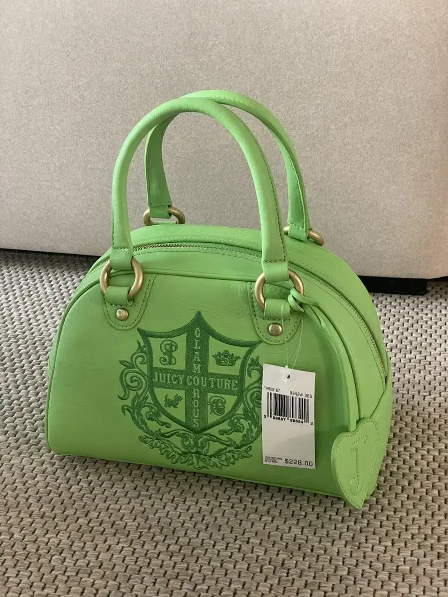 쥬시꾸뛰르 가방 Juicy Couture Bowler Bag