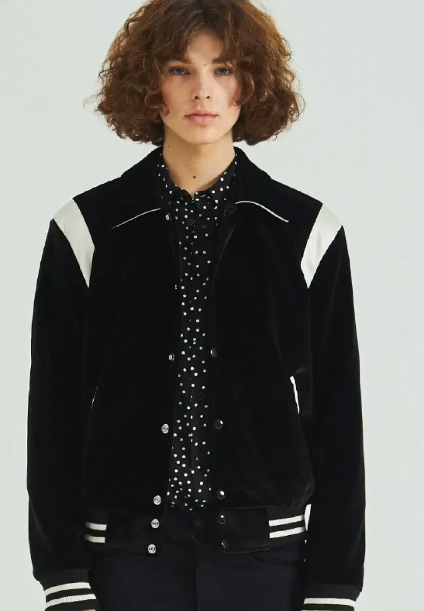 ROLLING STUDIOS VELVET VARSITY JACKET BK