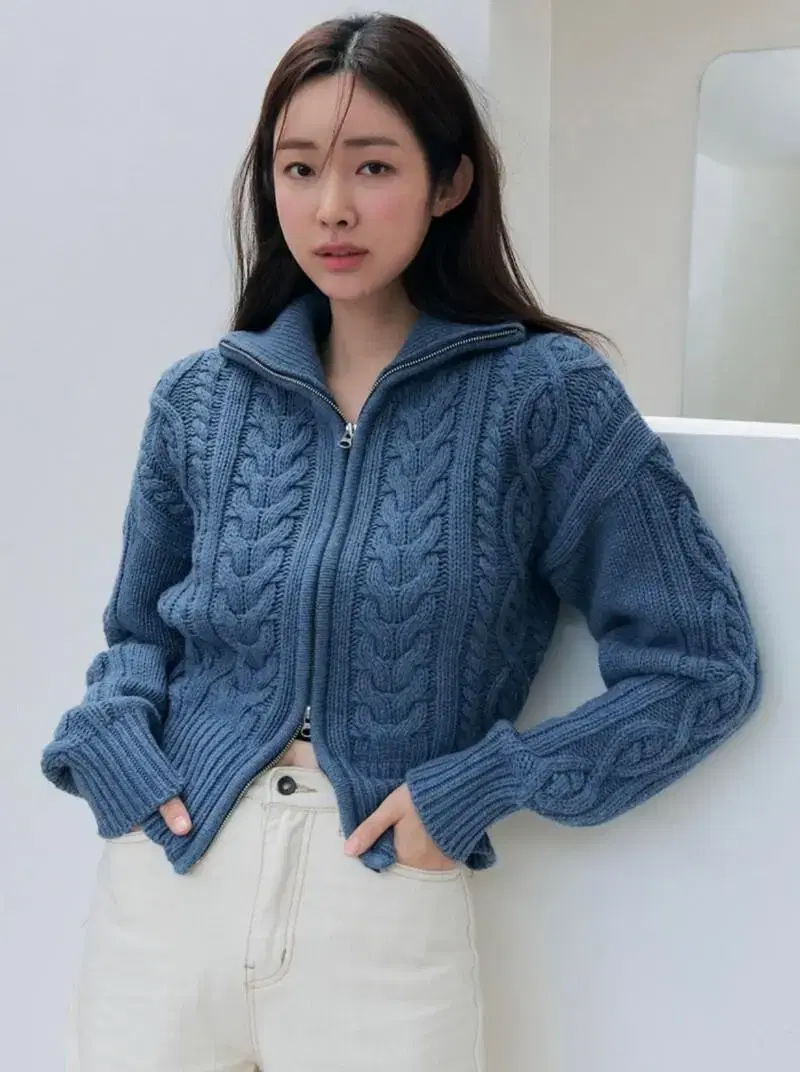 Citybreeze Wool Cable Knit Zip-up Cardigan