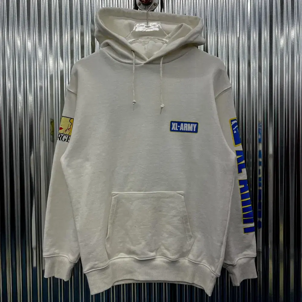 X-LARGE XXL Old School Hoodie (Domestic L) R748