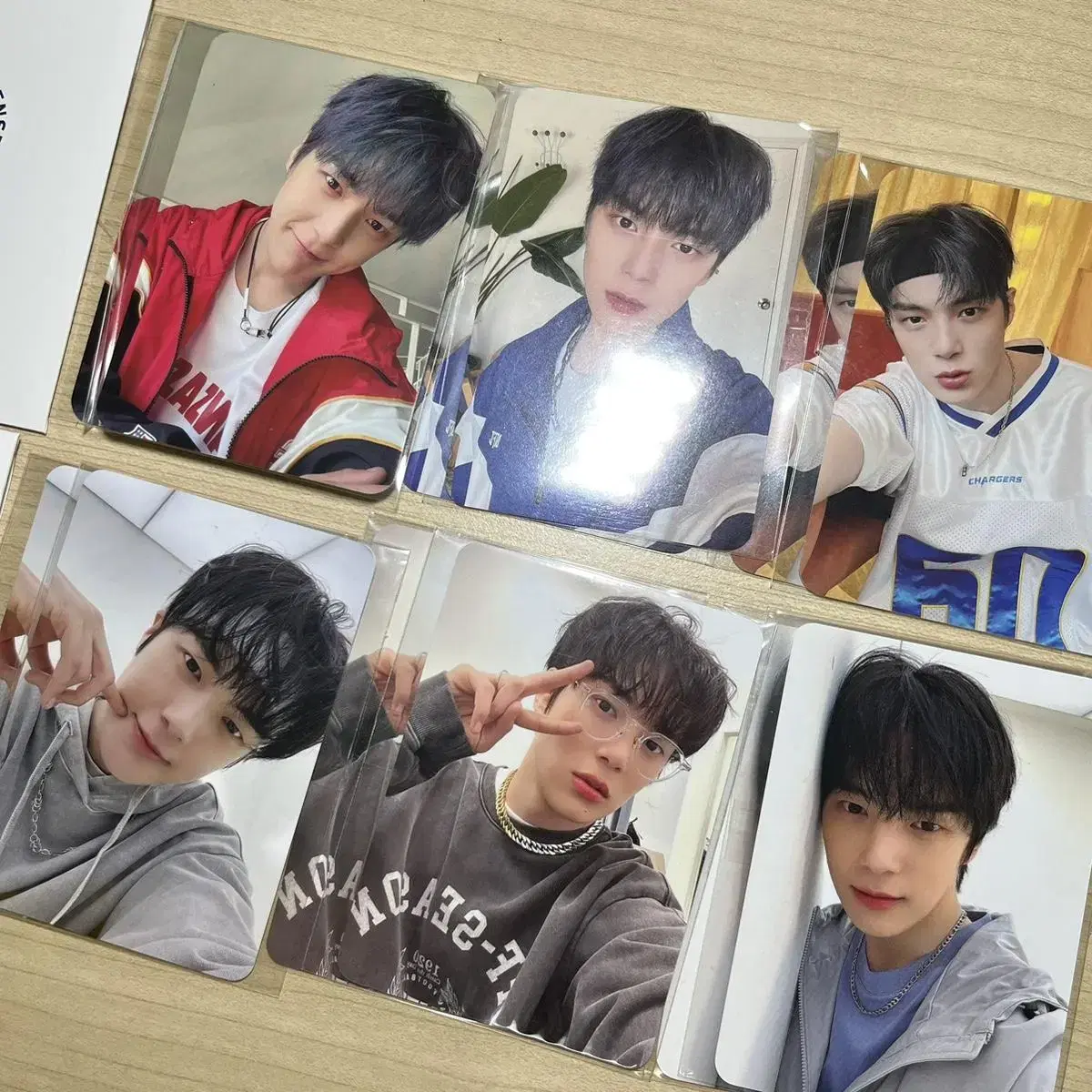 unsealed)nfl nf l monsta x minhyuk photocard version 2,3 ( monstax official goods