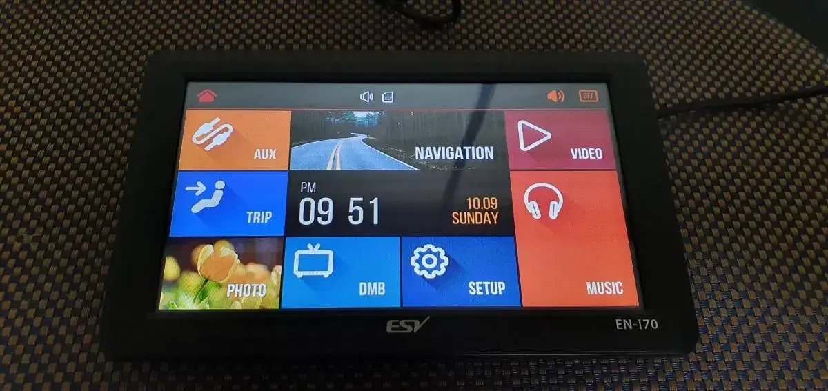 (7인치) ESV EN-I70 아이나비 2D맵 네비게이션
