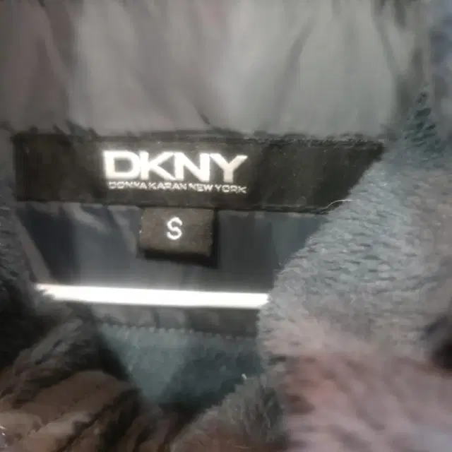 dkny 롱다운패딩