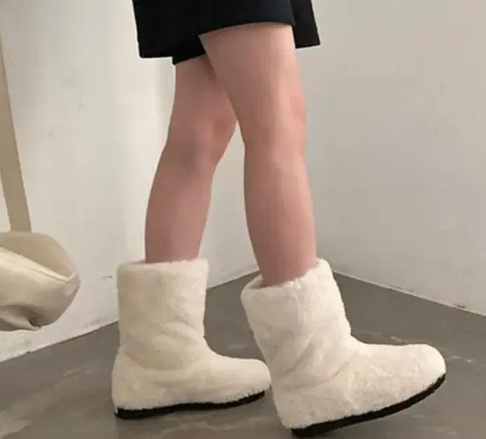 Mink fur boots 240