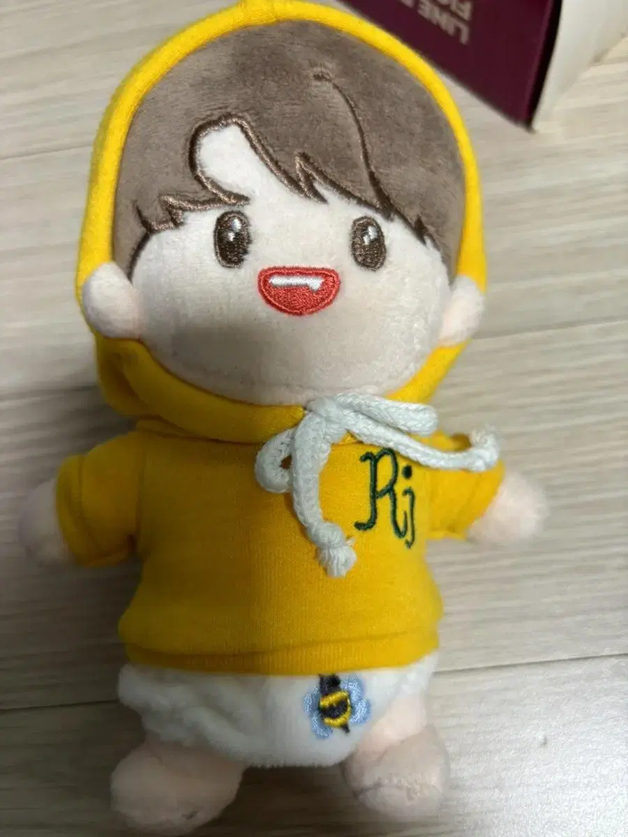 Honey Run (Renjun doll sells it)