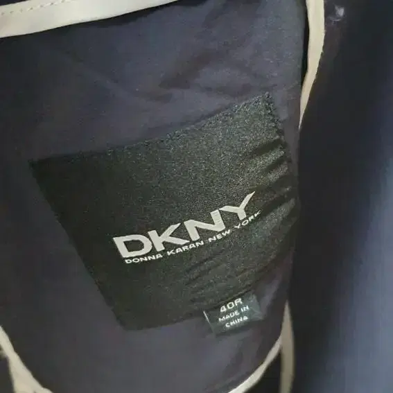 dkny 맥코트 판매합니다.