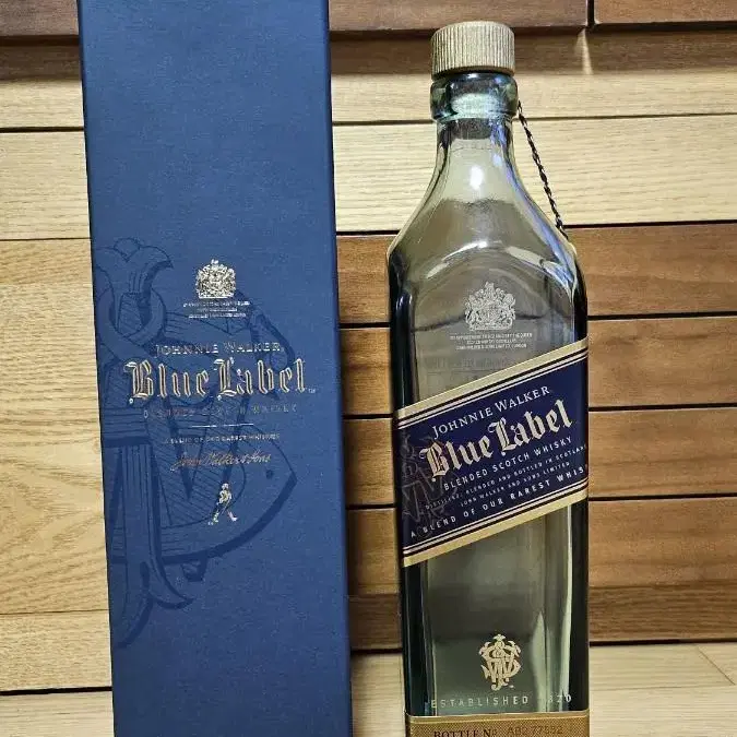 blue label 케이스, 공병