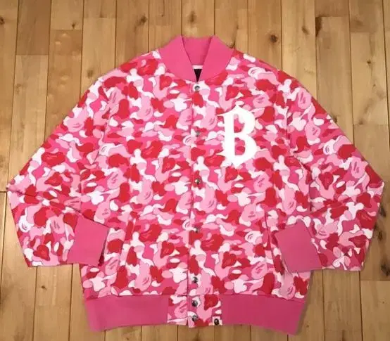 L) Vape Varsity Pink Camo Jumper 2008abc