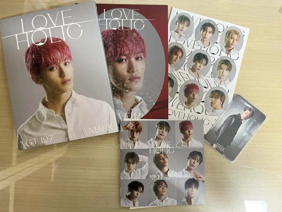 NCT 127 Loveholic mark Album