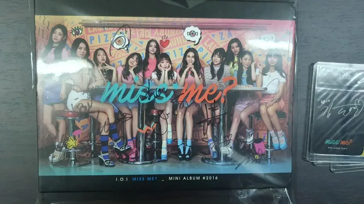 (Genuine Autographed CD Album)I.O.I - miss me?All members autographed + photocard included