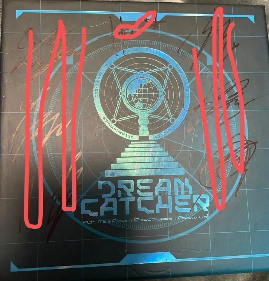 (Not for sale) dreamcatcher signed album