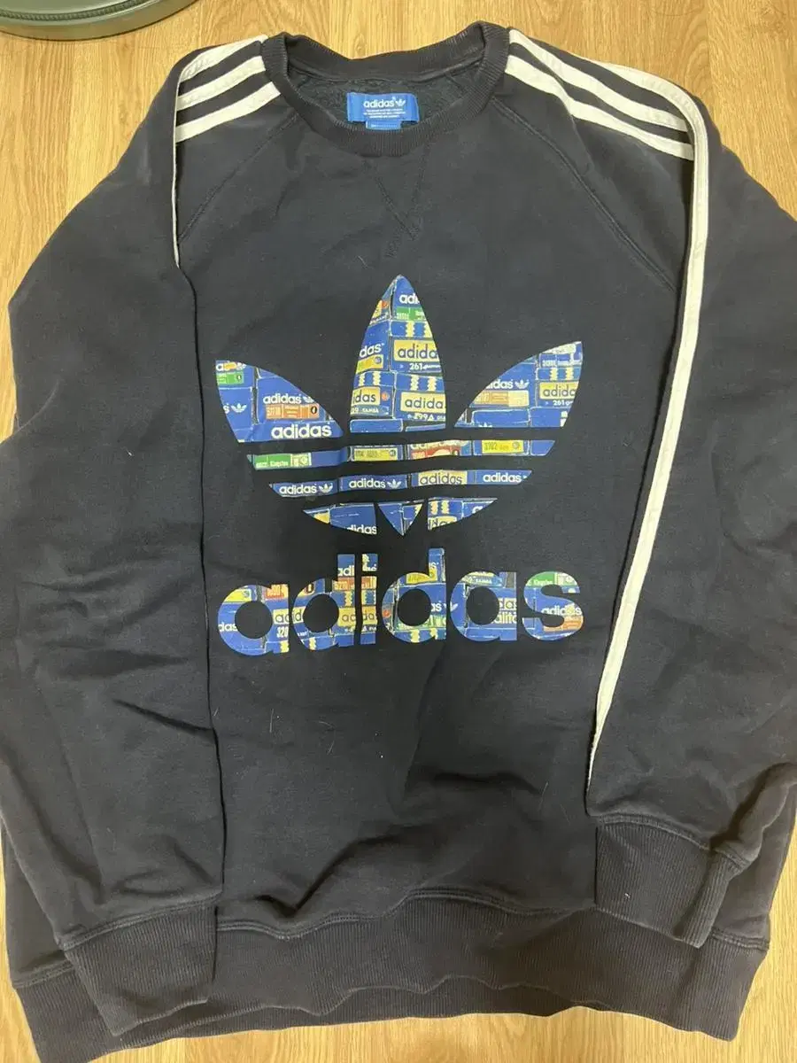 Rare/Adidas Big Logo Man to Man