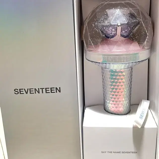 세븐틴 뉴럿봉 판매합니다!