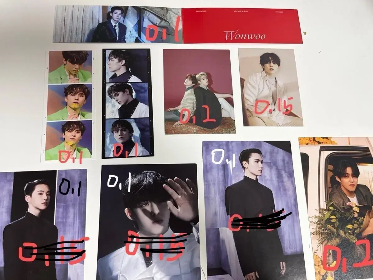 Sell merchandise, including Seventeen posters, postcard, etc.