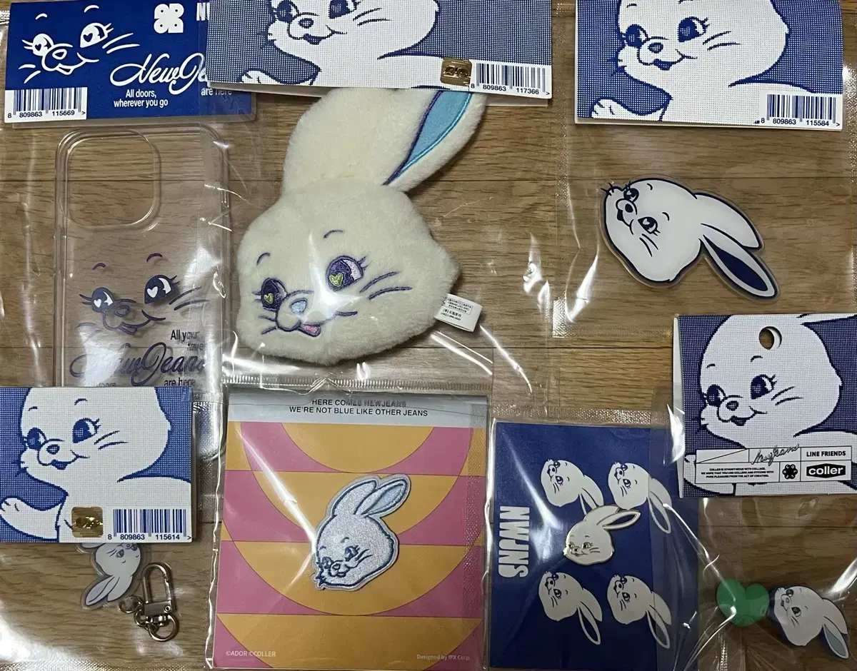 New Jeans Bunny TOKKI md Gripcock keyring Badge Phone Case WTS