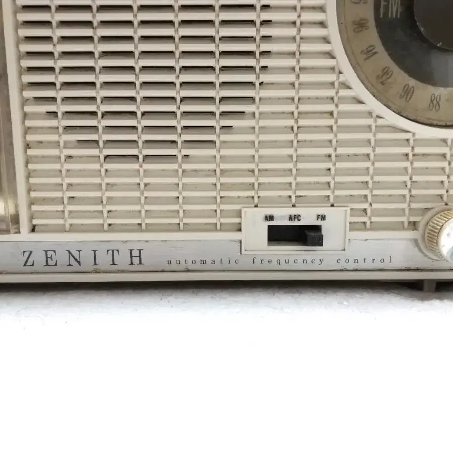 빈티지 진공관라디오 시계 Zenith Tube Radio