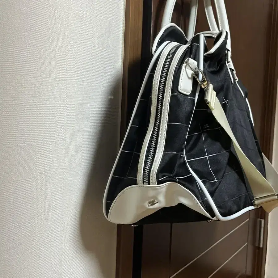 꾸레쥬 courrege bag