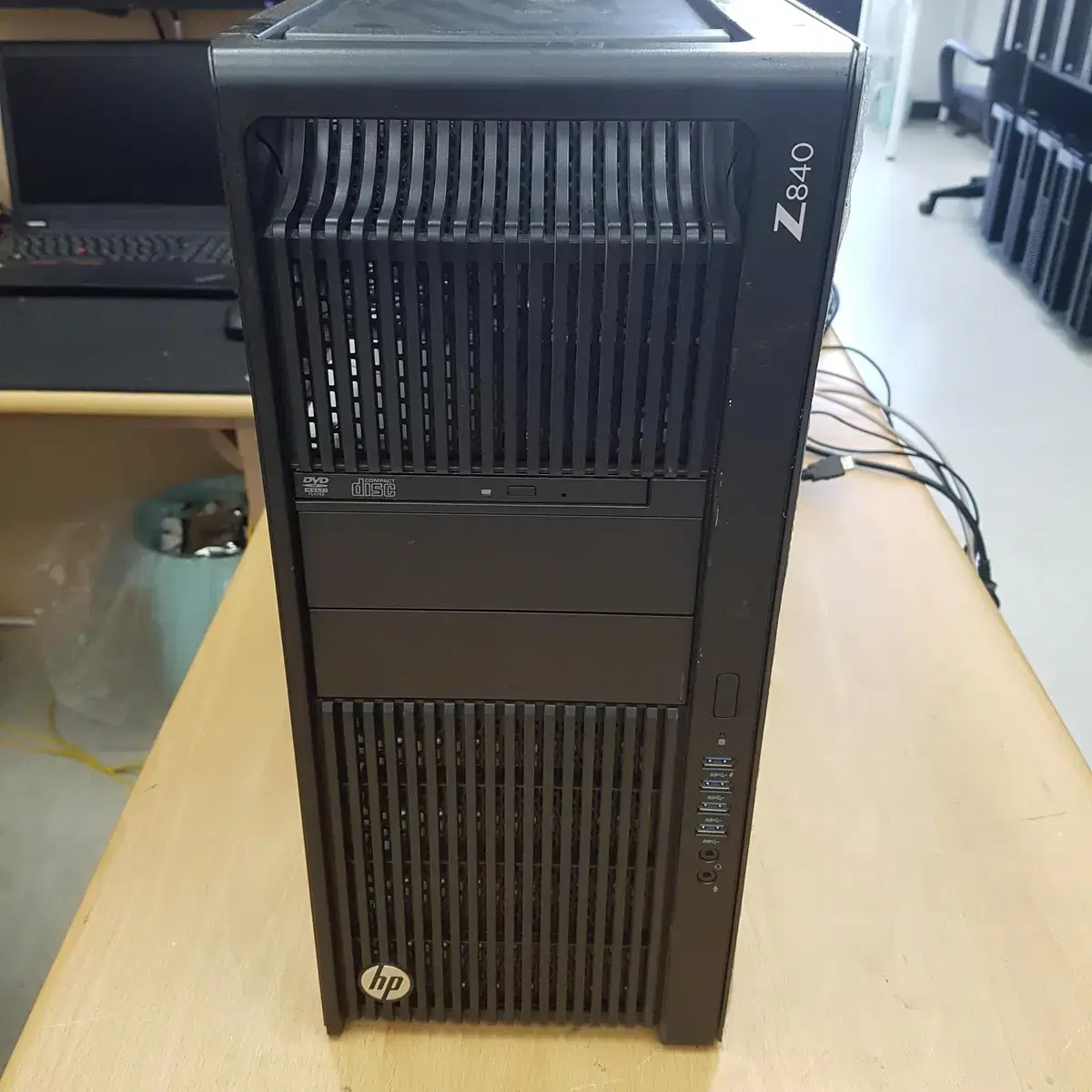 [008] HP Z840 44코어 88쓰레드 256G램 고용량웍스