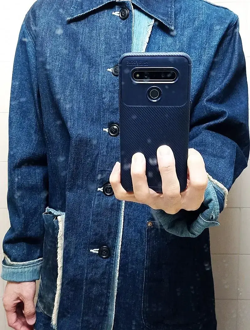 Vintage-inspired men's spring and fall jean jacket