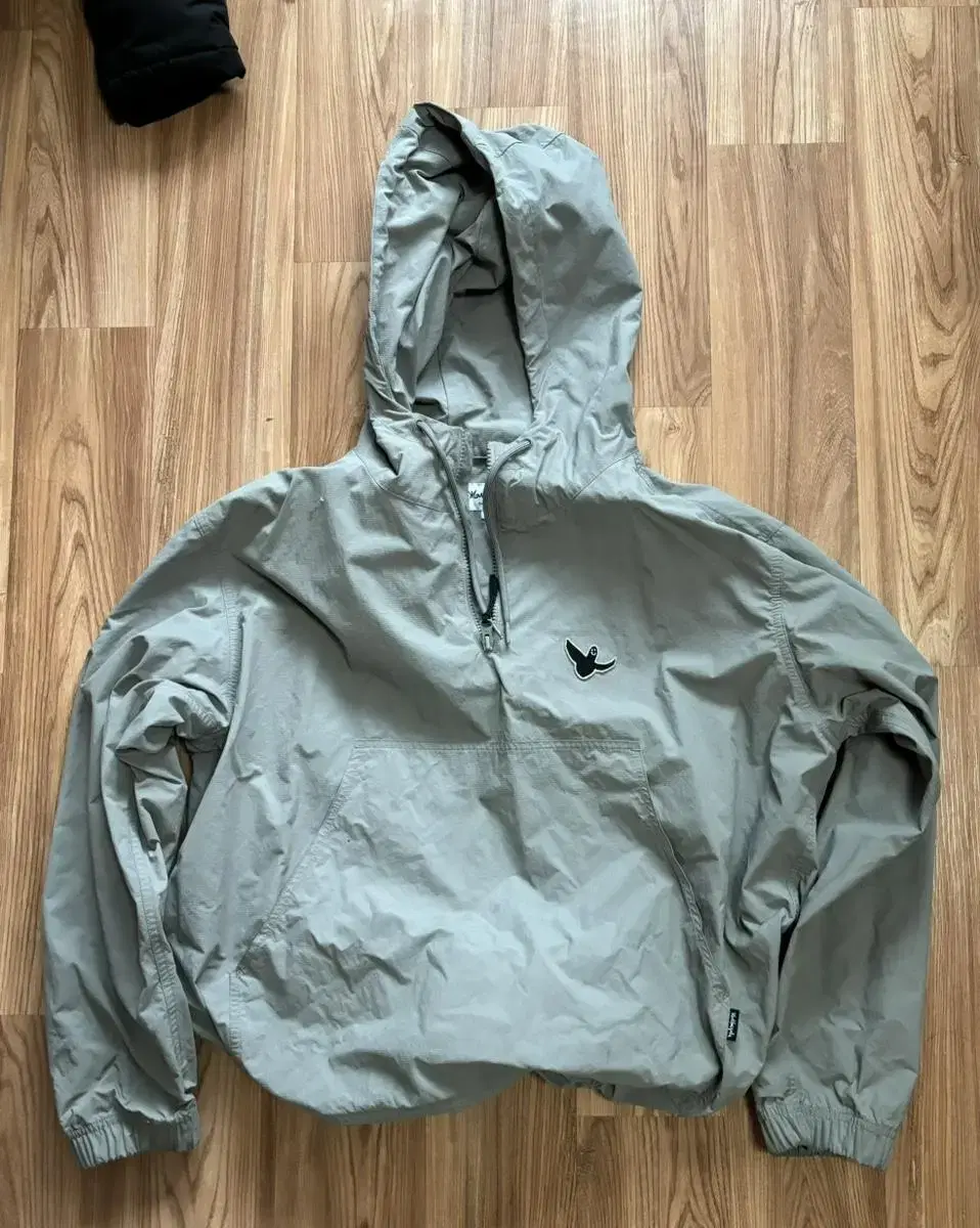 Warit or mark Gonzalez Vahn windbreaker