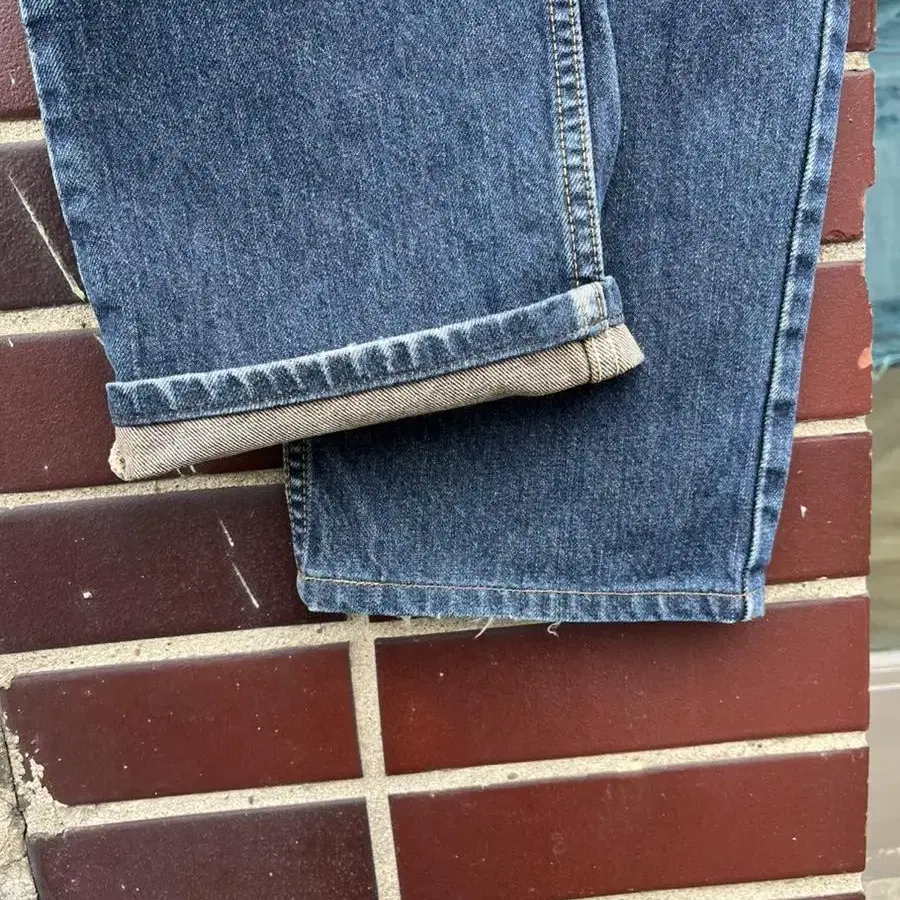 90s 607 Vintage Levis(28)