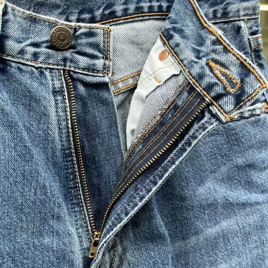 00s 506 Vintage Levis(31)