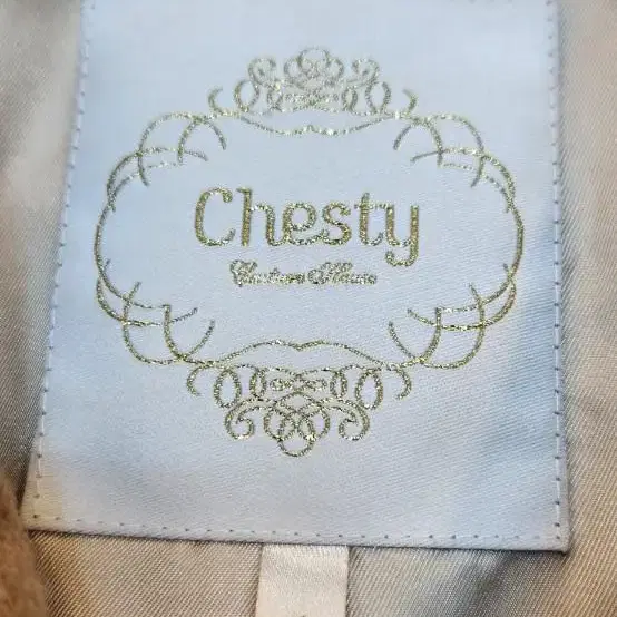 CHESTY 양모100% 코트