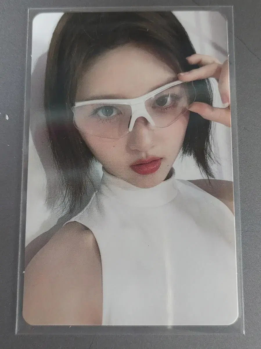 IVE WAVES Normal Vahn gaeul photocard sells