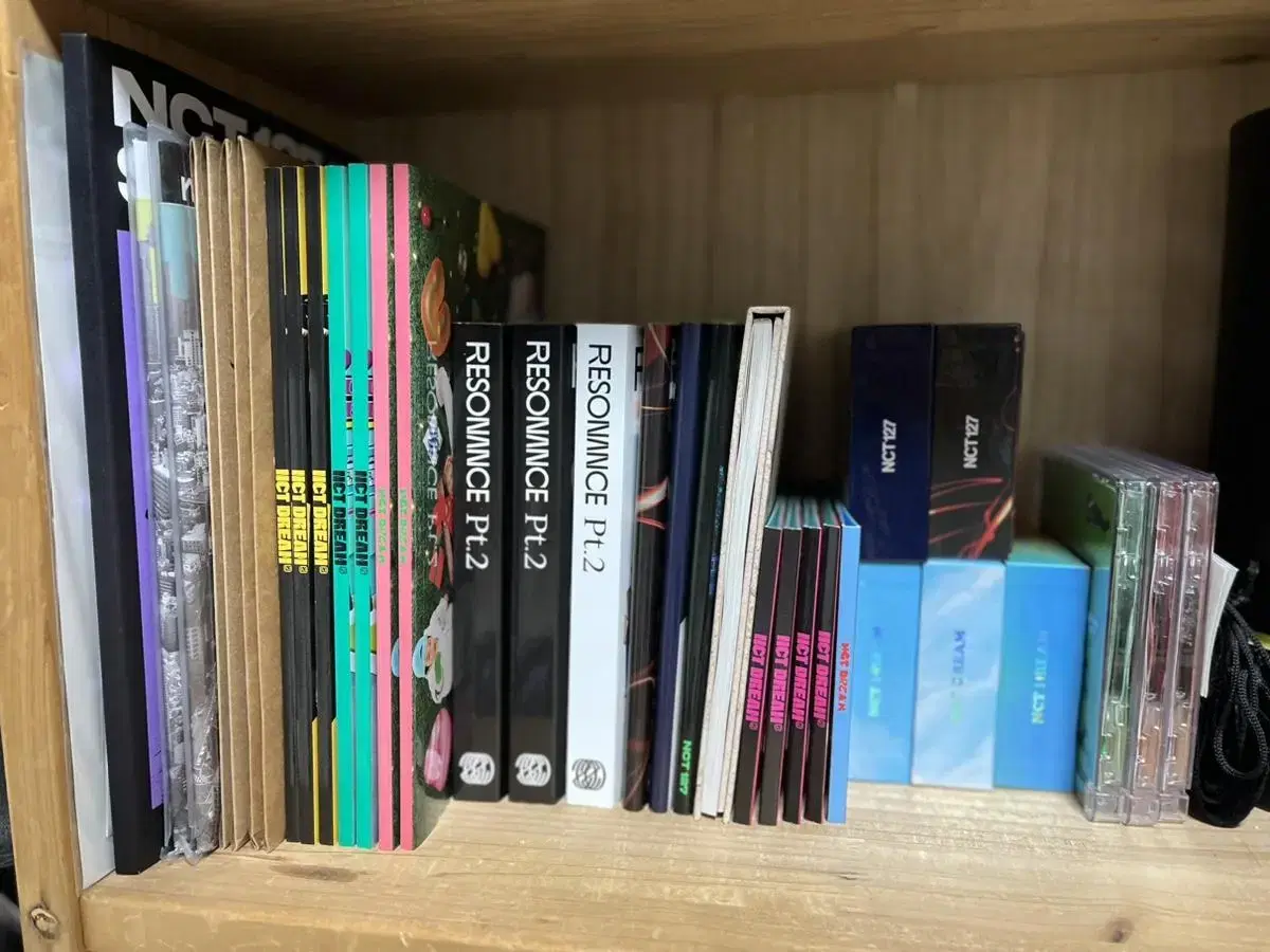 NCT unsealed album includes