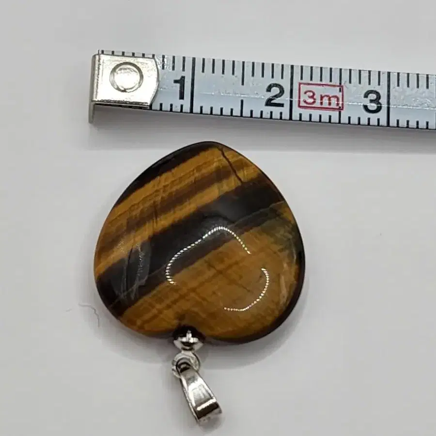 새제품 천연원석 호안석(Tiger's eye) 하트 팬던트 고리는 반은