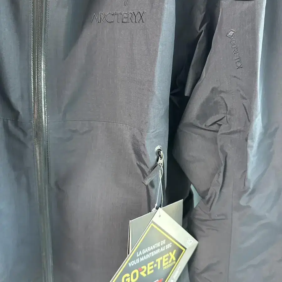 빔즈 x 아크테릭스 제타 SL 블랙 실버  BEAMS x Arcteryx