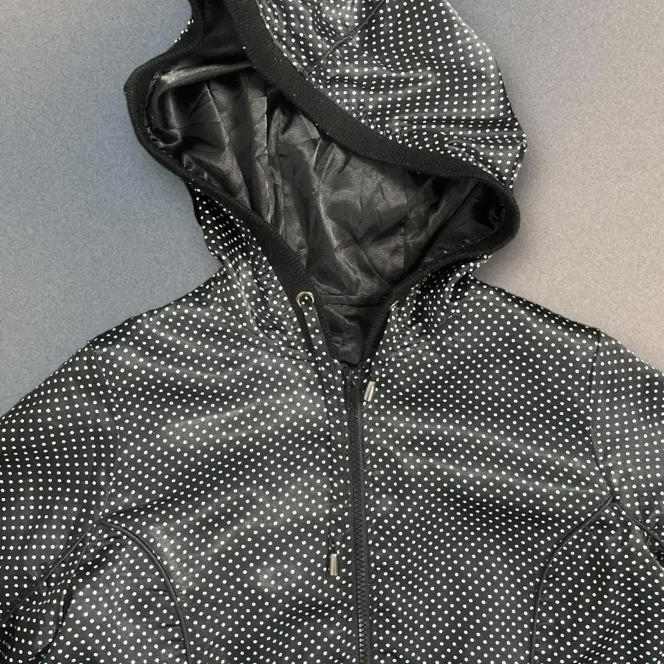 Vintage Dot Pattern Hood Zip-Up