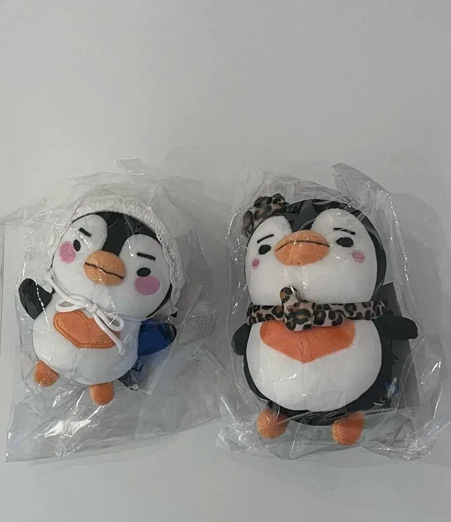 [2 bulk] 2pm junho lee junho pengpeng doll babypeng pengpeng keyring unsealed