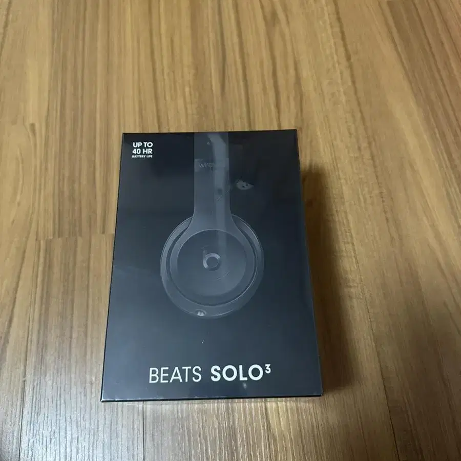 Apple beats solo3