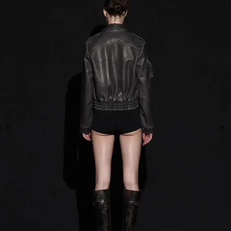 보헤미안서울 LEATHER BOMBER JUMPER 1