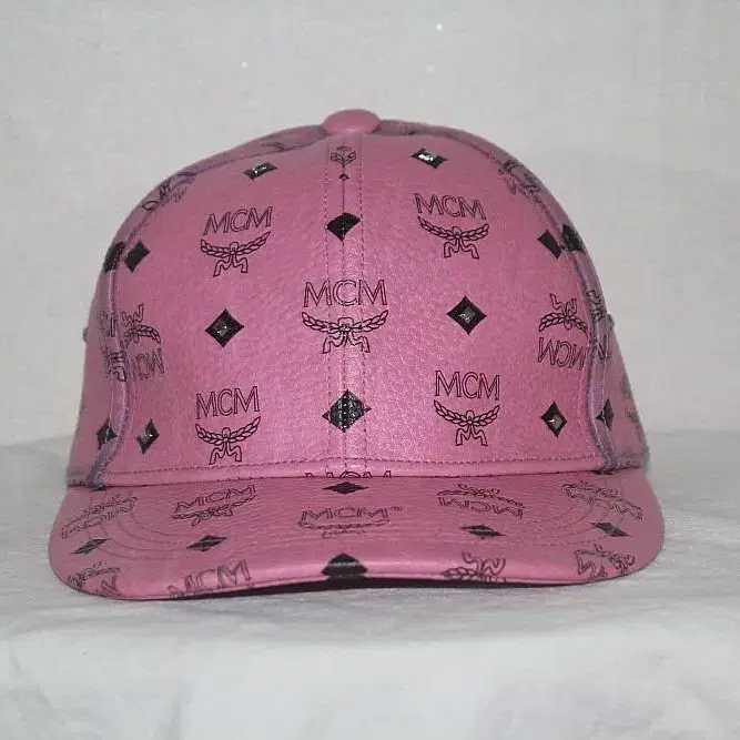 MCM leather cap 엠씨엠가죽모자 free