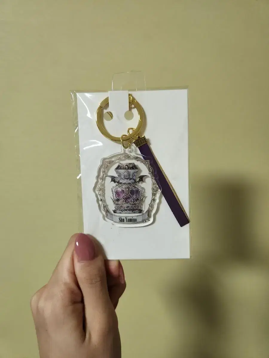 NIJISANJI EN LUXEME 1st Anniversary acrylic keyring Shu Yamino