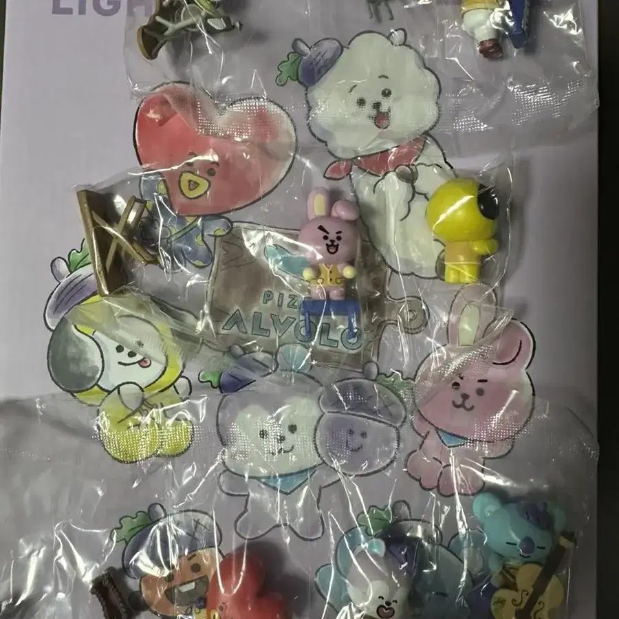 bt21피자알볼로무드등