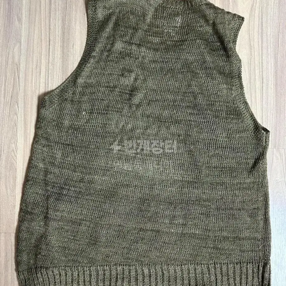 visvim regimen vest (비즈빔 실크 조끼)